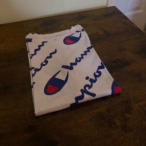 Champion logo t shirt